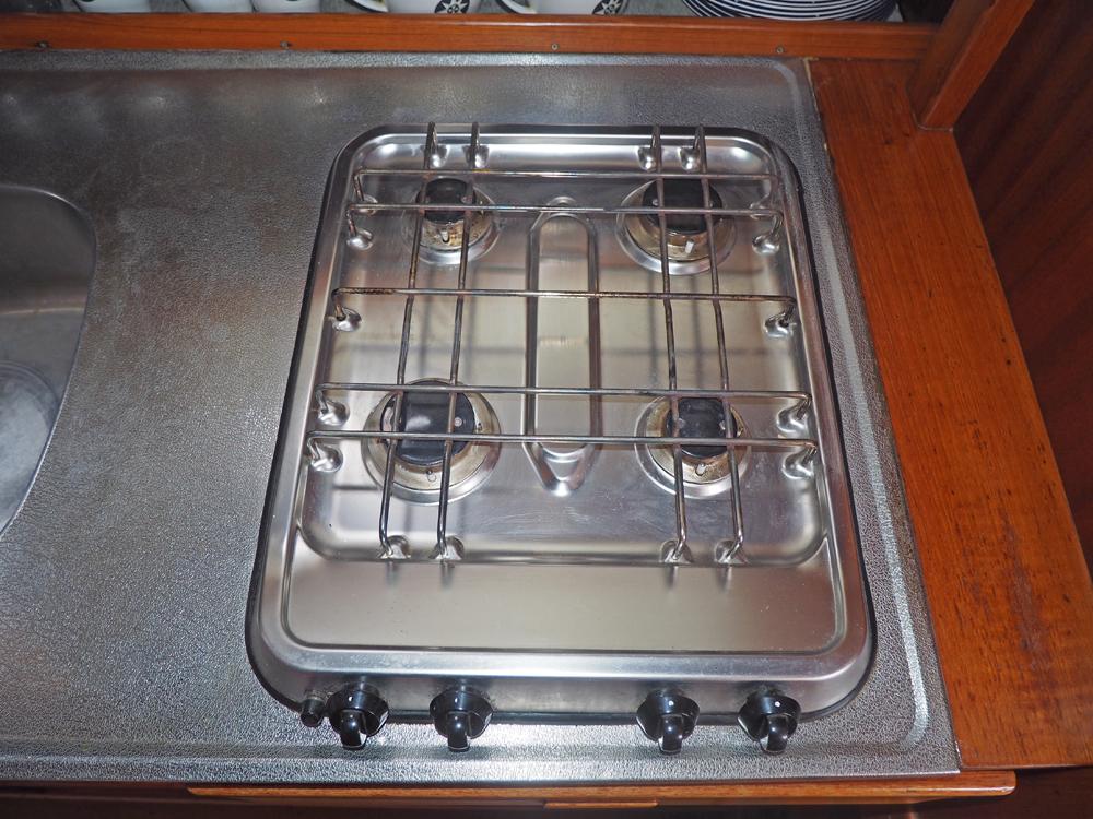 Cabin en avant, H&eacute;bergements